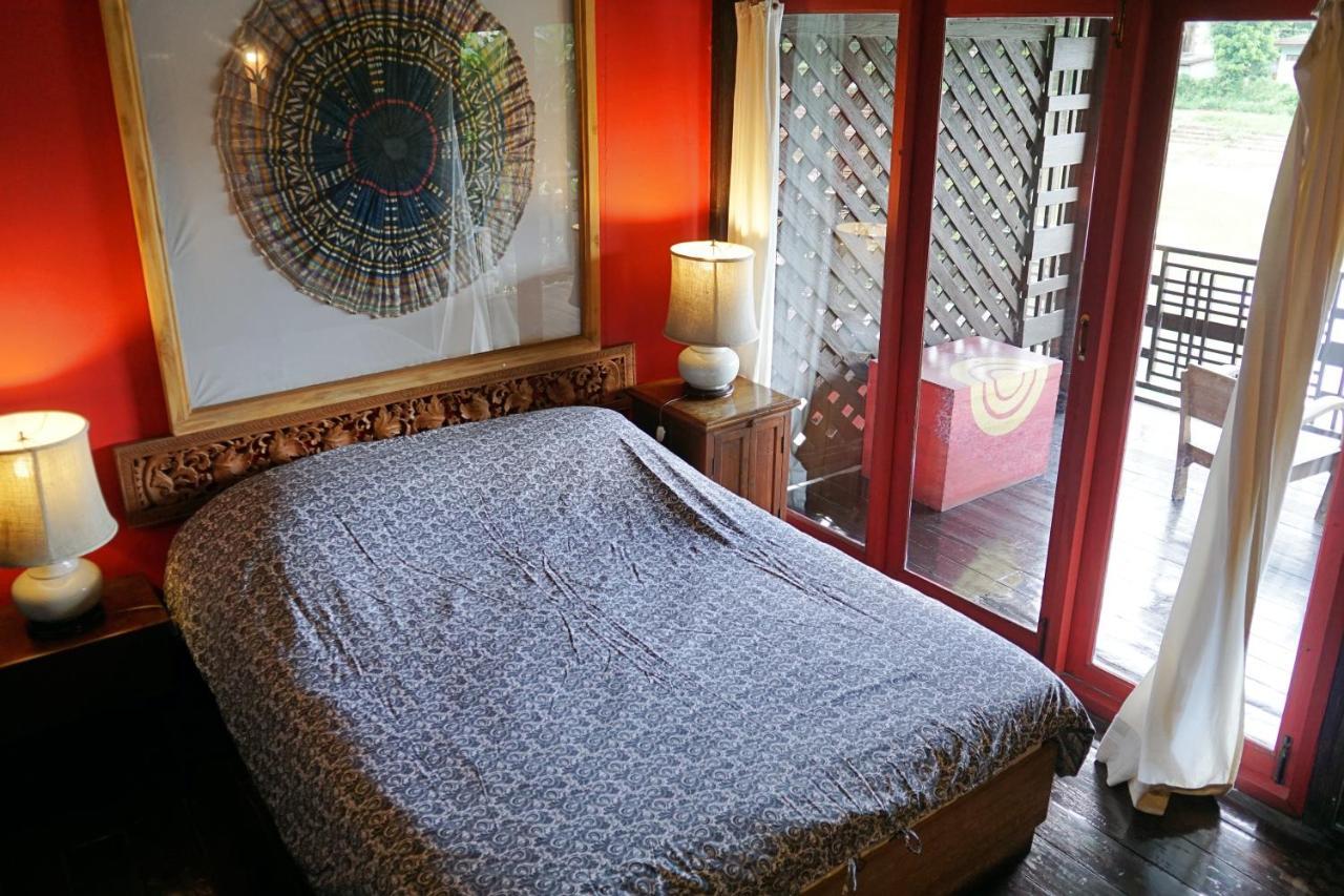 The Riverside Guest House Lampang Exteriör bild