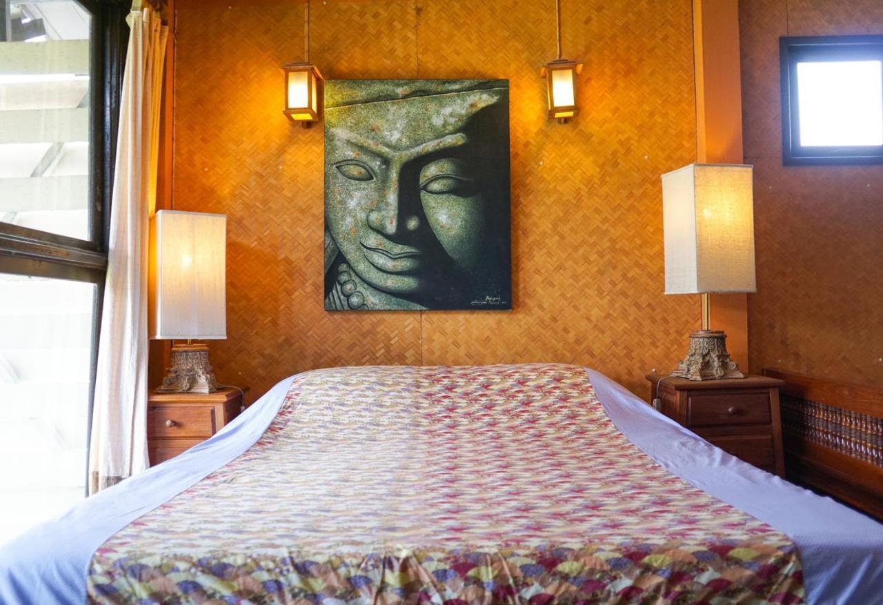 The Riverside Guest House Lampang Exteriör bild