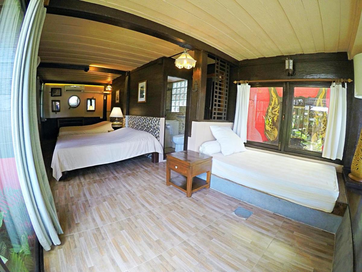 The Riverside Guest House Lampang Exteriör bild